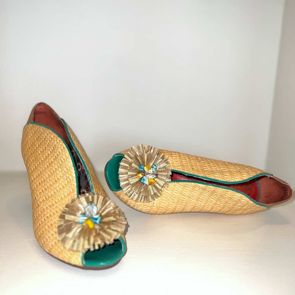 Beautiful Poetic License Shoes - Baby Cakes Light Salmon; EUR 38 1/2; US 7 1/2